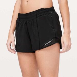 Lululemon Hotty Hot Short *Long 4" in Black Women’s Size 8 Athletic Shorts